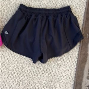 Lululemon shorts black size 4